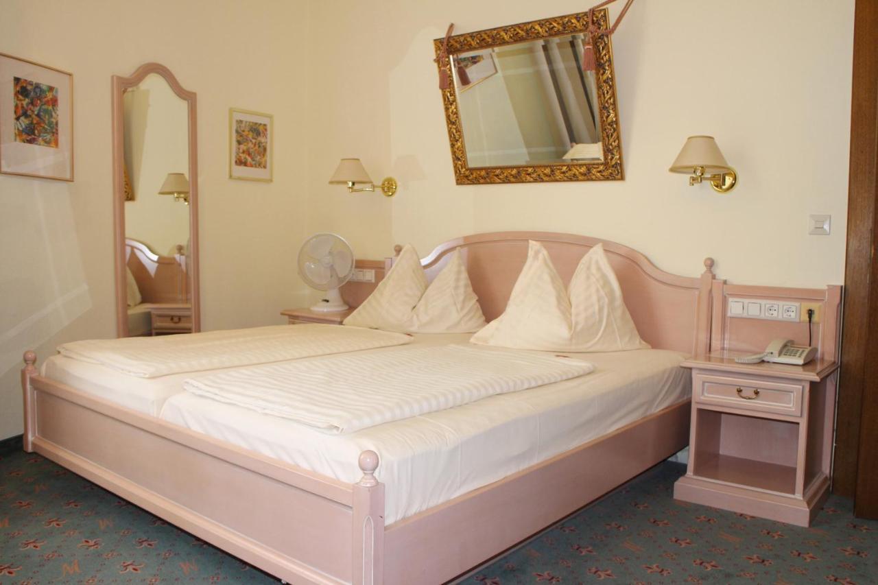 Altstadt Hotel Mosser Φίλλαχ Δωμάτιο φωτογραφία